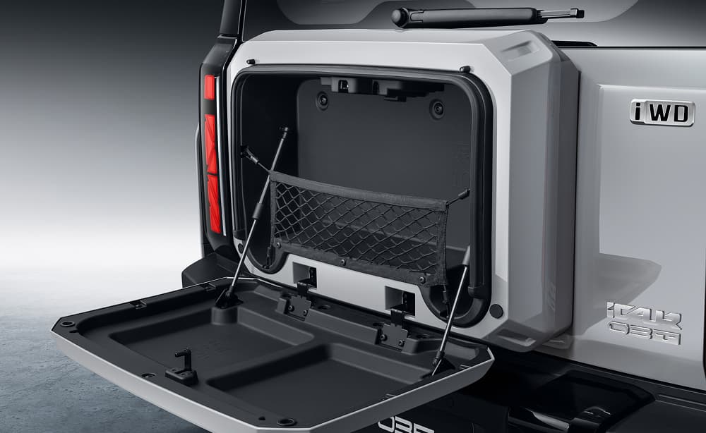 iCAUR 03T Rear Compartment Feature